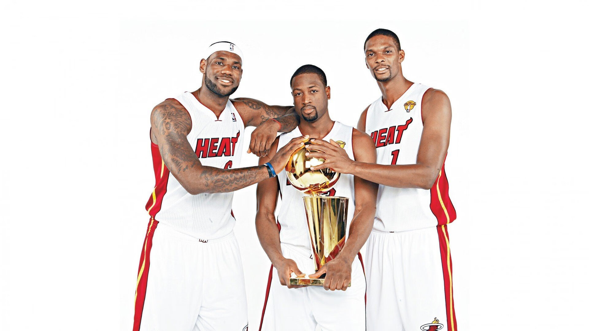 西决生死战焦点战,灰熊鏖战北京队,一场跨越时空的篮球想象