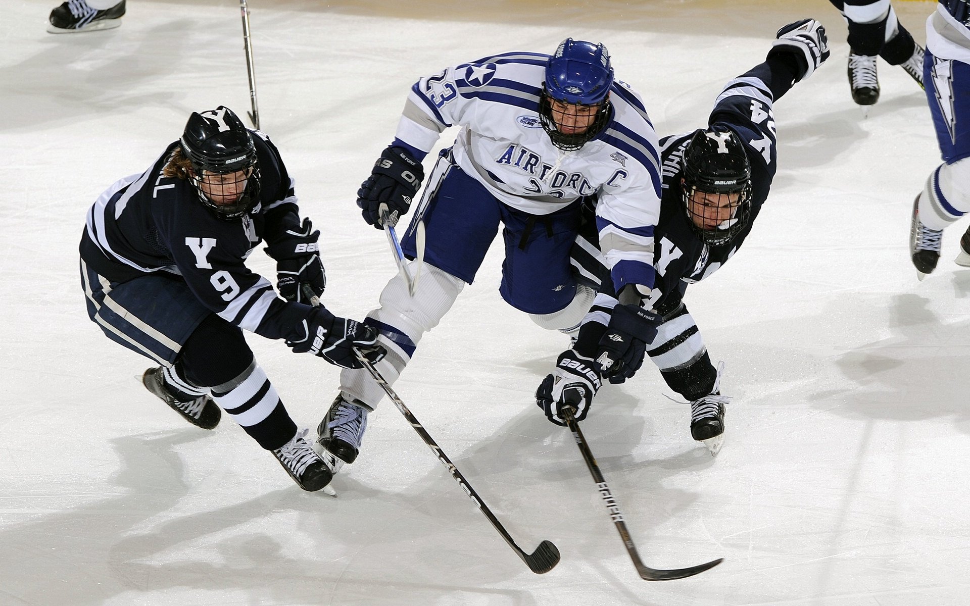 拉文关键进球定乾坤，勇士压制步行者
